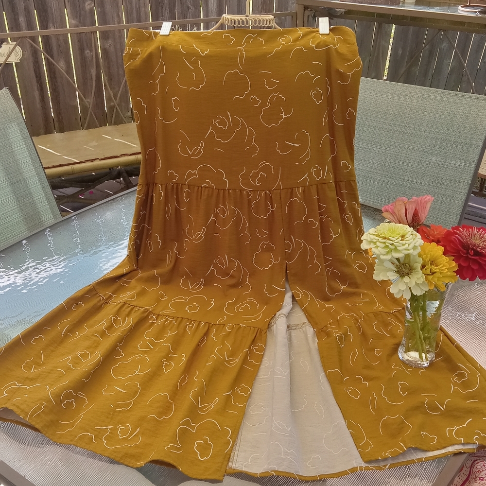 NWOT Nine West Crosshatch Tiered Maxi Skirt, Copper, L